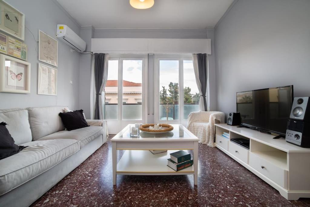 Cosy Apartment With Acropolis View 아테네 외부 사진